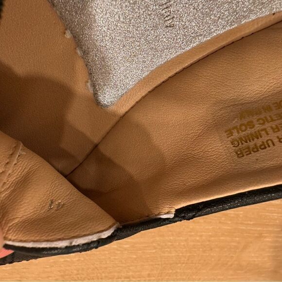 Ron White - Nellaya Quilt - Onyx - Picture 8 of 15